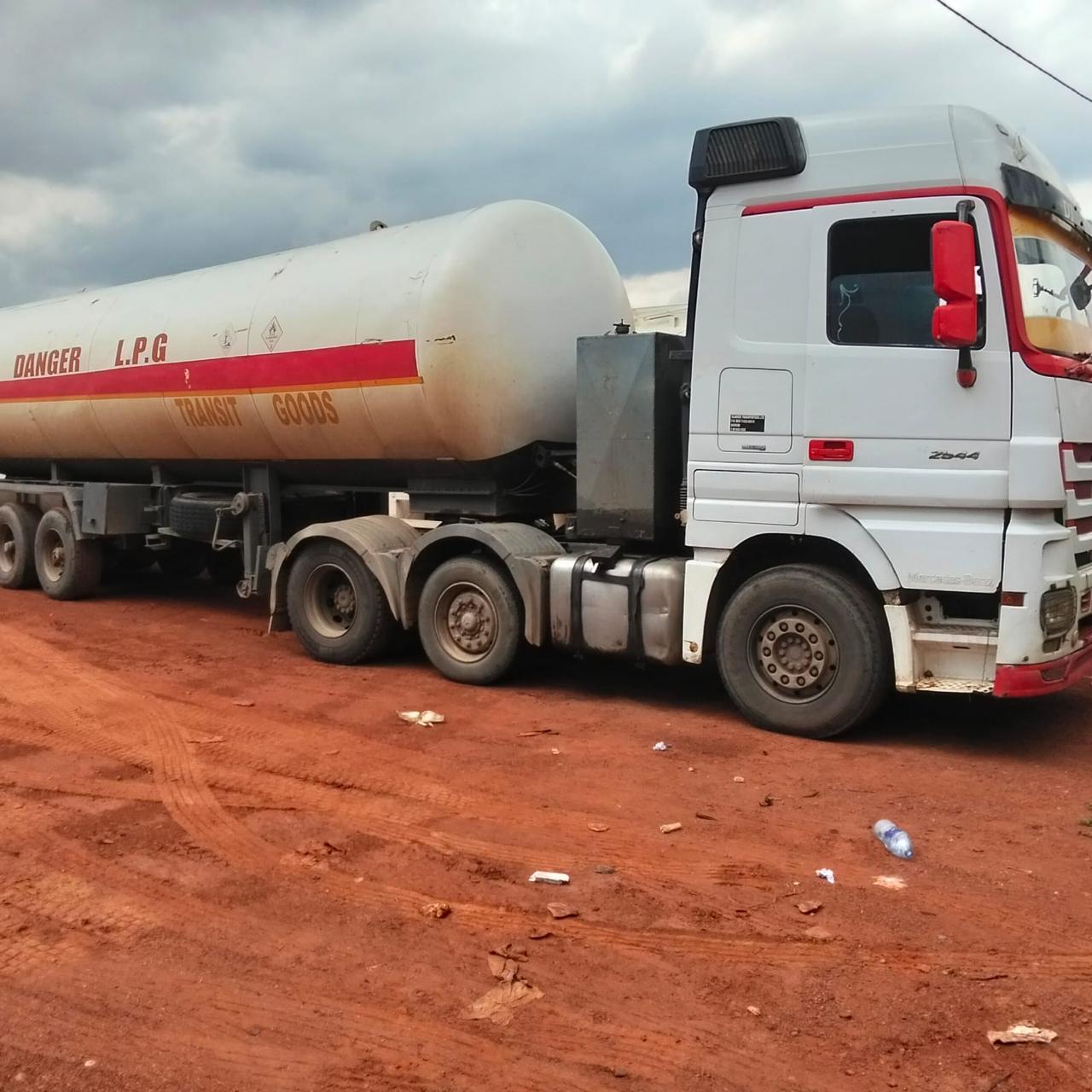 Close profile view of a Galbeed LPG tanker truck